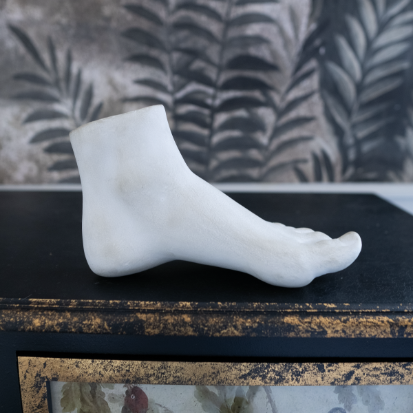 Fragment de pied de Diane.